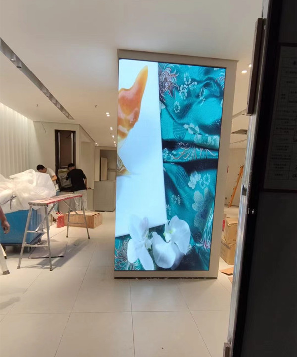 鹤峰商场门店转角LED显示屏